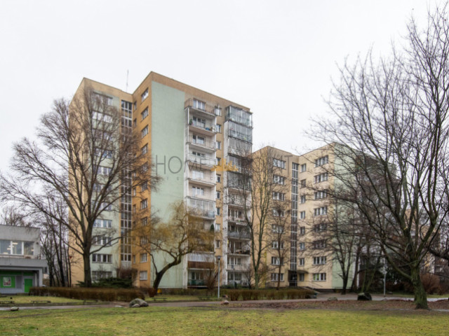 metro Ursynów,3 pokoje+kuchnia,balkon,park